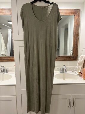 Women’s Athleta Olive Green Scoop Neck Maxi Dress